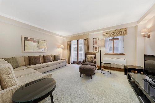 Cheval Knightsbridge image 1