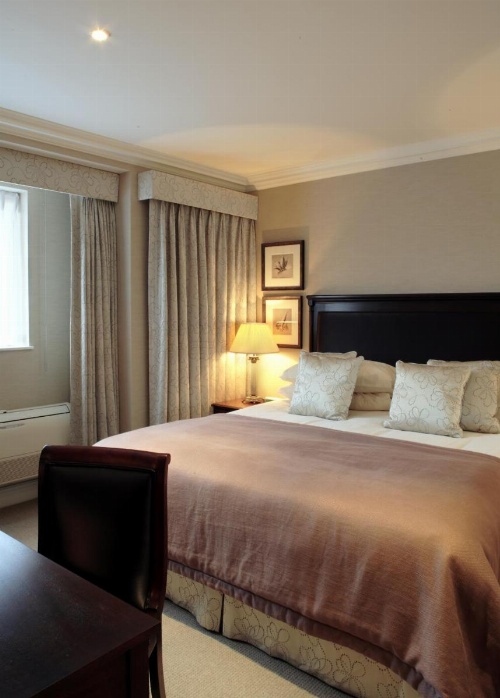 Cheval Knightsbridge image 18